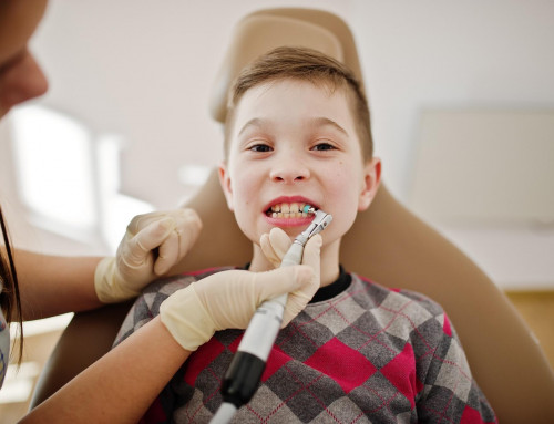 ¿Cuáles son los diferentes tratamientos para las caries dentales en niños?