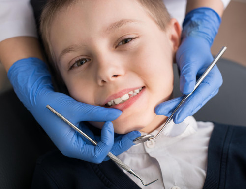 Manchas blancas en los dientes: causas y tratamientos