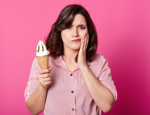 ¿Qué Son los Dientes Sensibles y Cómo Tratar la Sensibilidad Dental?
